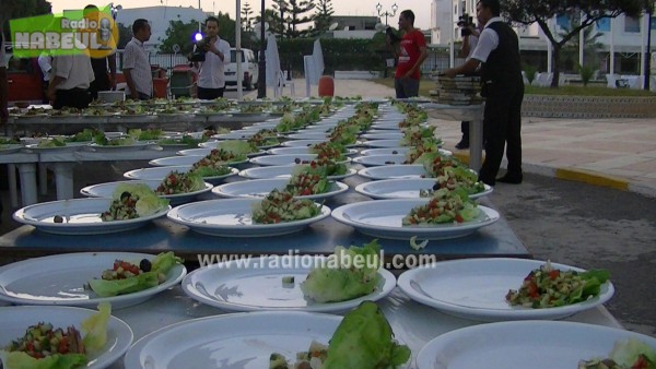 Participation dans l’organisation du repas de rupture du jeûne (Iftar) en groupe